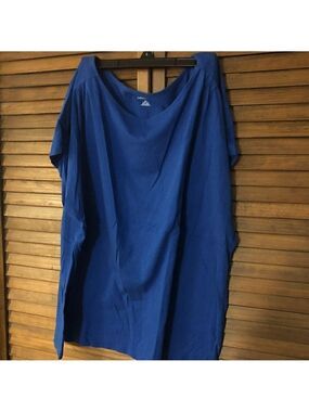 LANDS' End Top